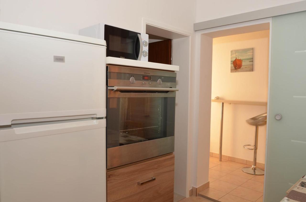 Apartments Tomas เบทินา ภายนอก รูปภาพ