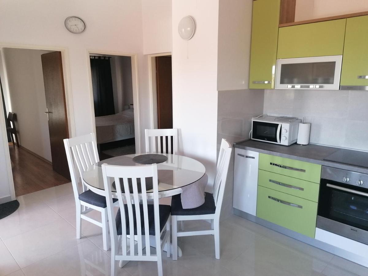 Apartments Tomas เบทินา ภายนอก รูปภาพ