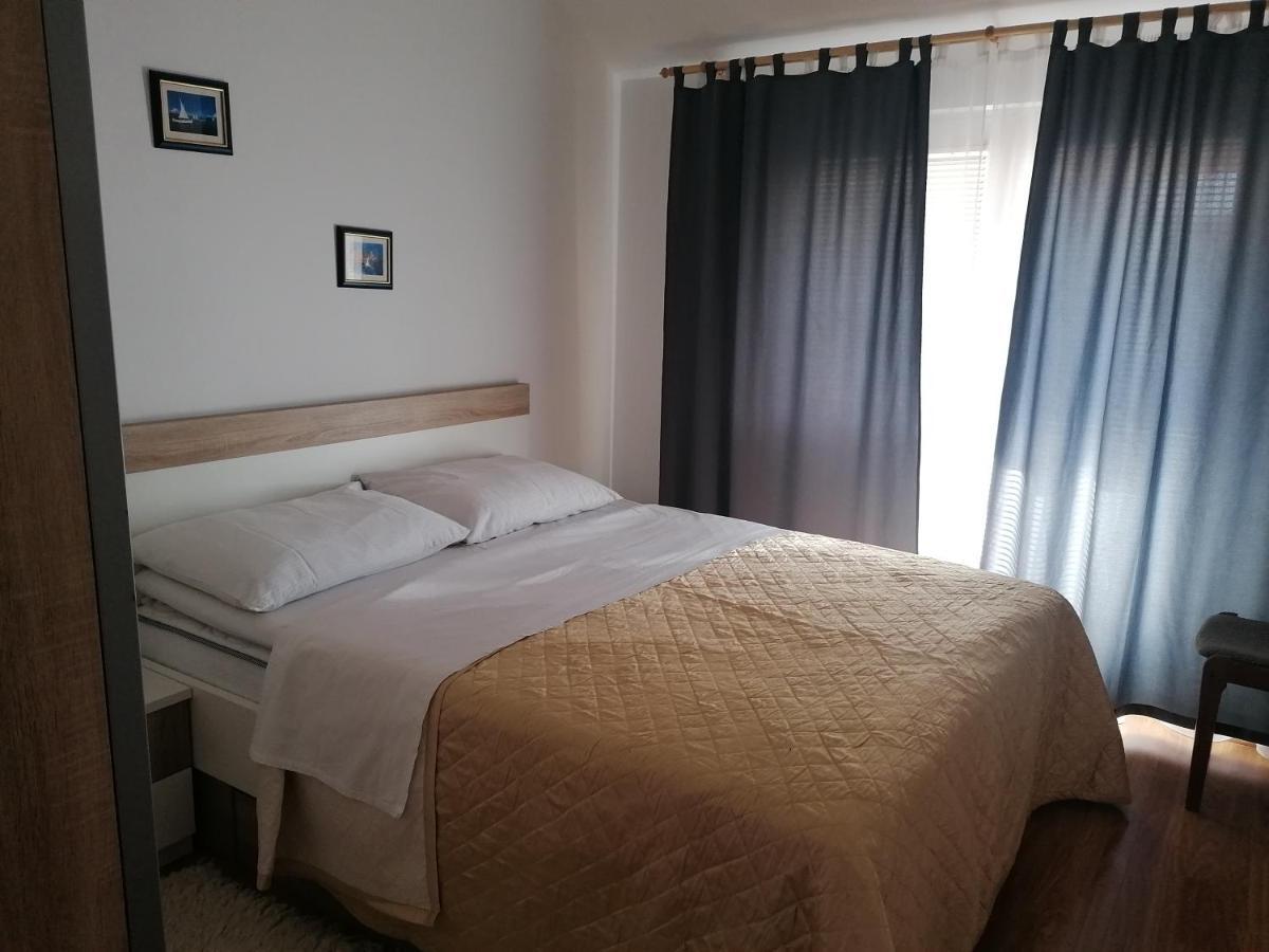 Apartments Tomas เบทินา ภายนอก รูปภาพ